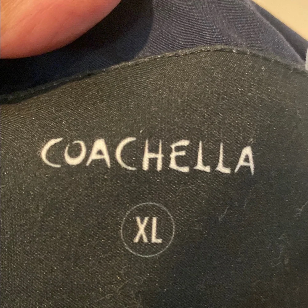 Black and Blue Windbreaker - Picture 4 of 5